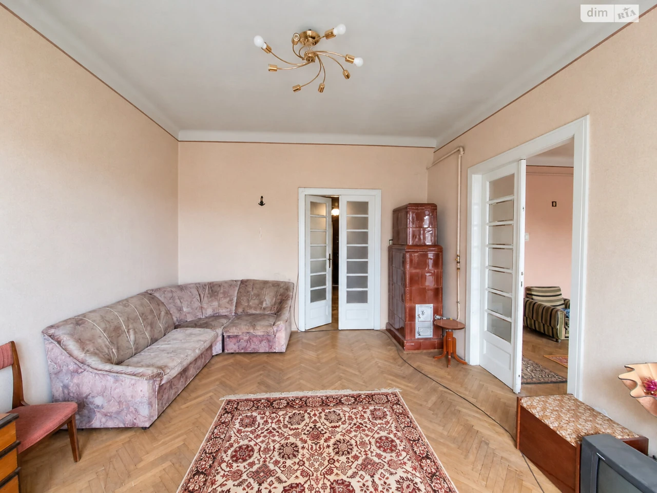 Apartment for Sale – First of May