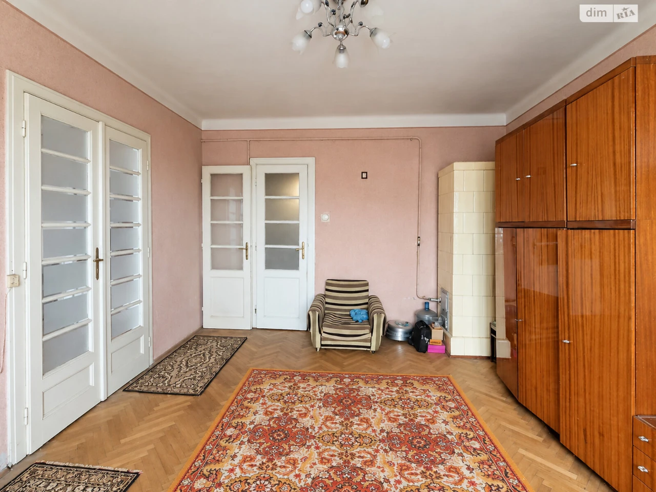 Apartment for Sale – First of May