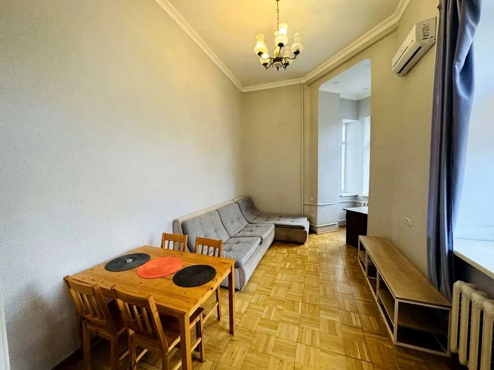 Apartment. Kyiv, Саксаганського Street
