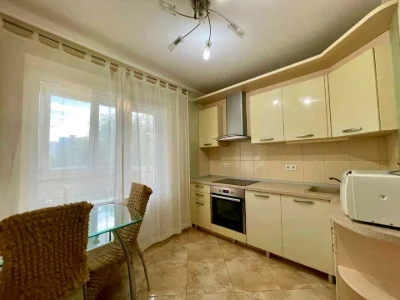 Apartment. Revutskogo st.