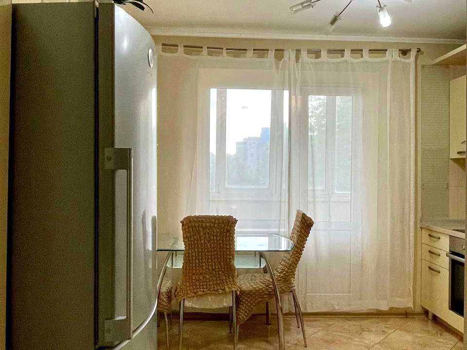 Apartment. Revutskogo st.