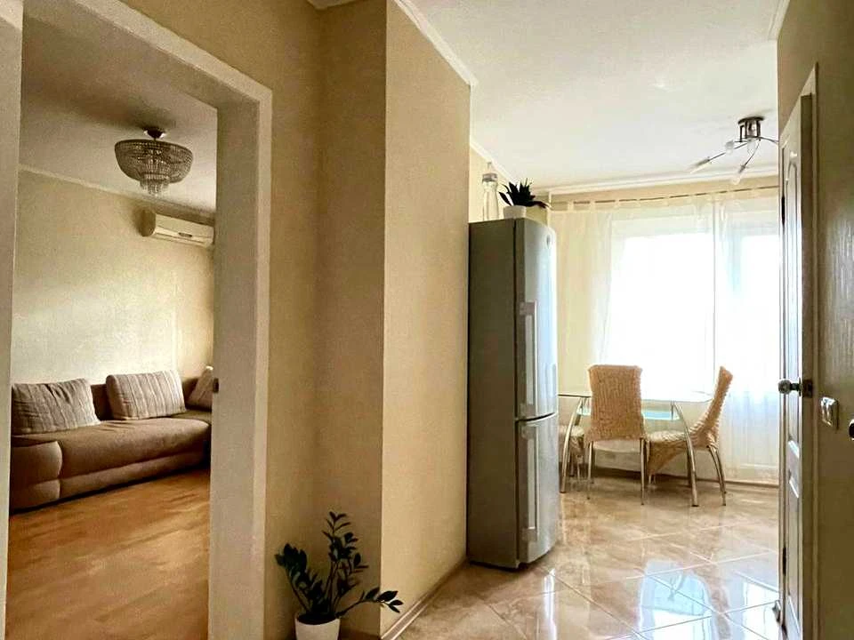 Apartment. Revutskogo st.