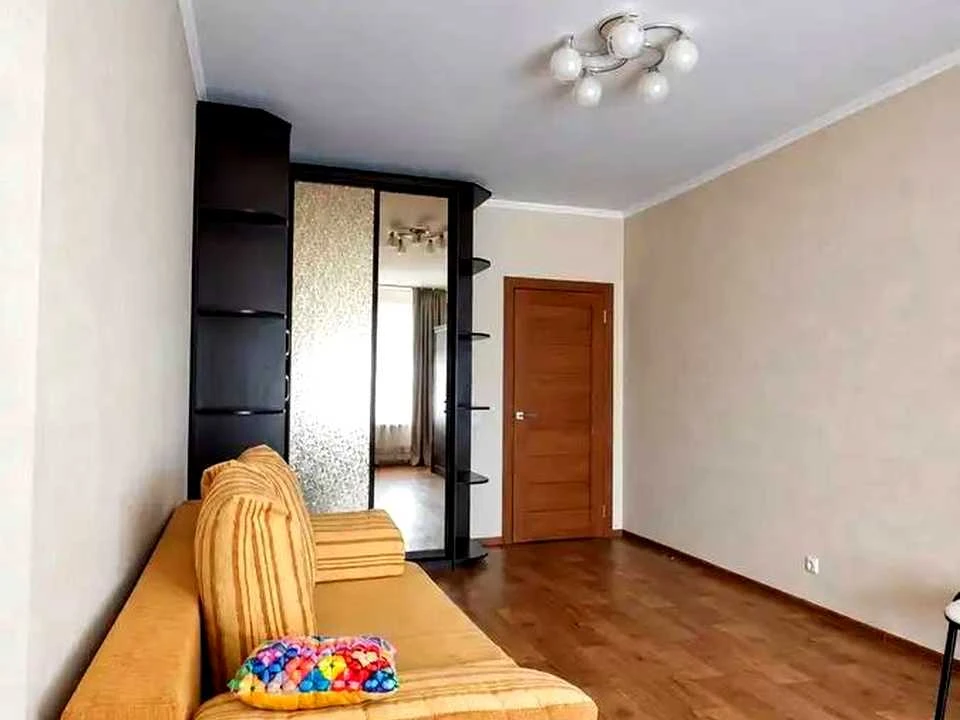 Квартира. Киев, Депутатская ул.