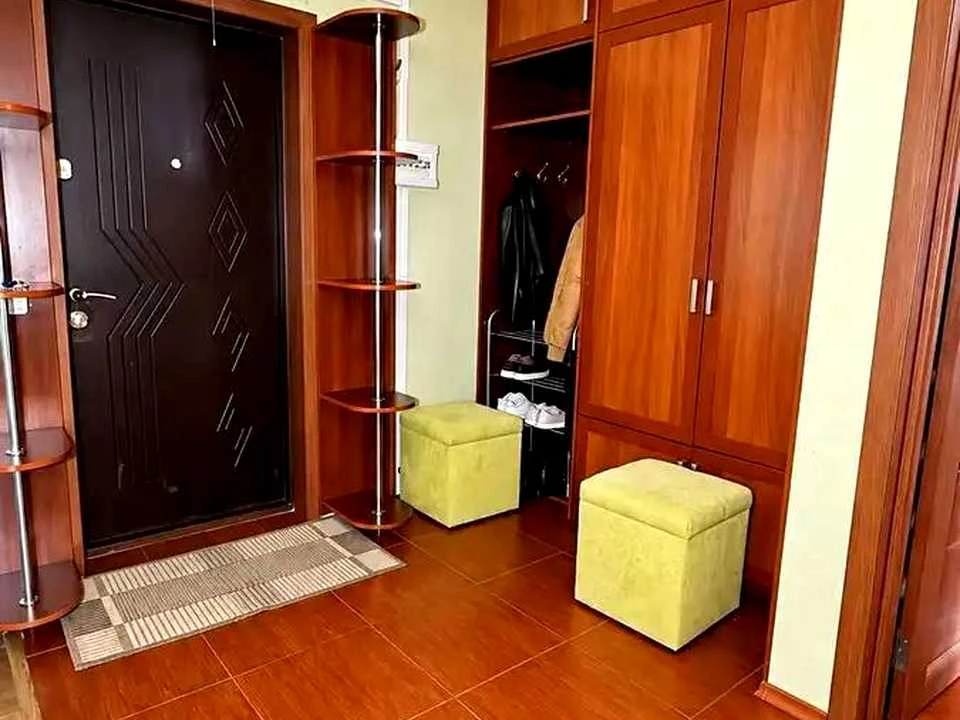 Квартира. Киев, Депутатская ул.