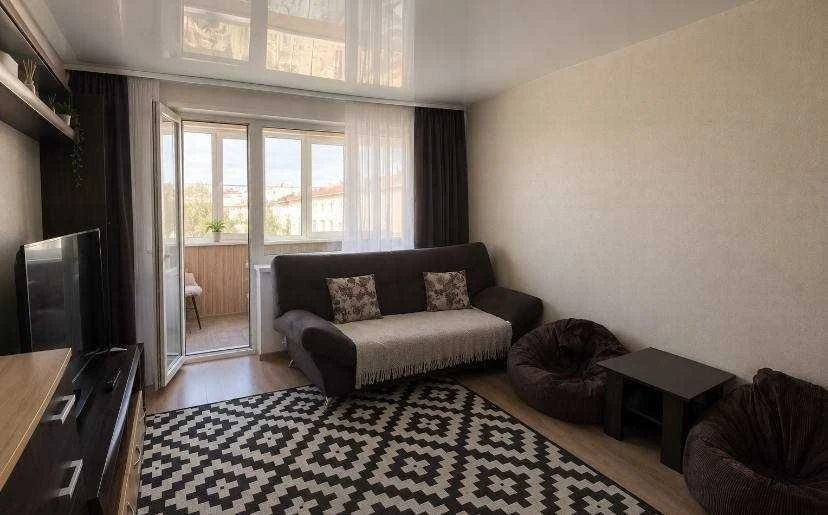 Apartment for sale on Yarovnitskoho Street