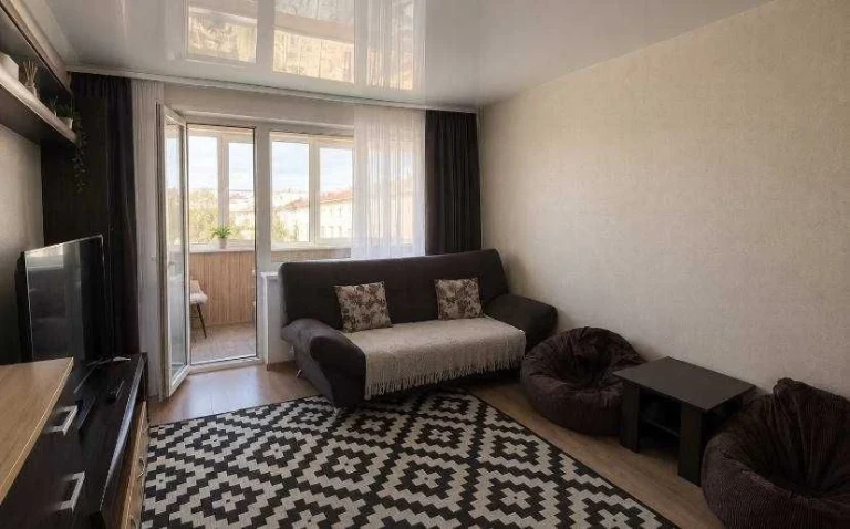 Apartment for sale on Yarovnitskoho Street