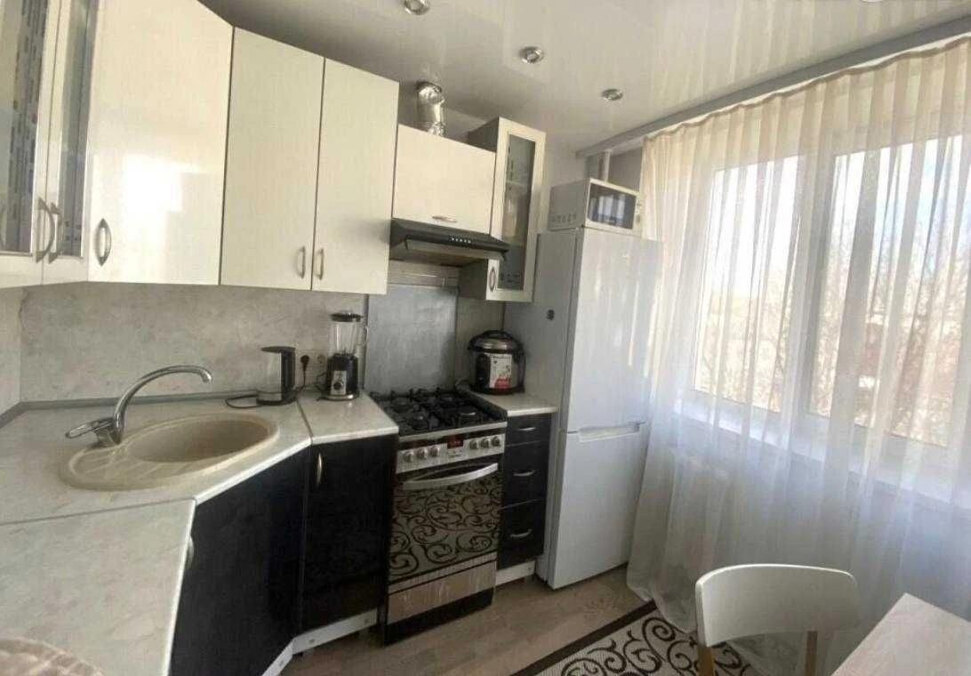 Apartment for sale on Yarovnitskoho Street