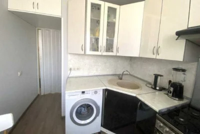 Apartment for sale on Yarovnitskoho Street