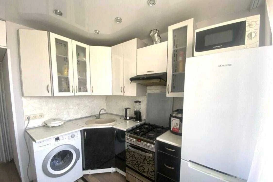 Apartment for sale on Yarovnitskoho Street
