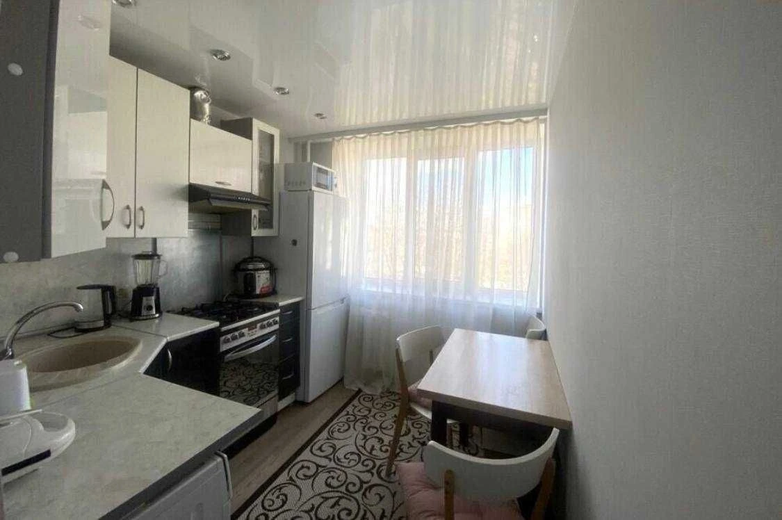 Apartment for sale on Yarovnitskoho Street