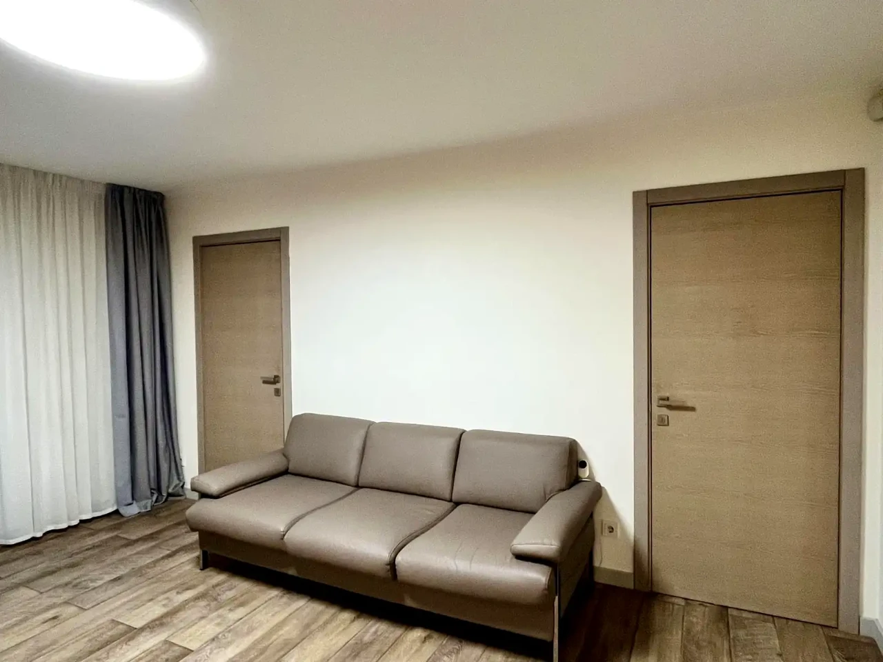 Продаж квартири 3-кімн. 64 м² 8/9 пов.