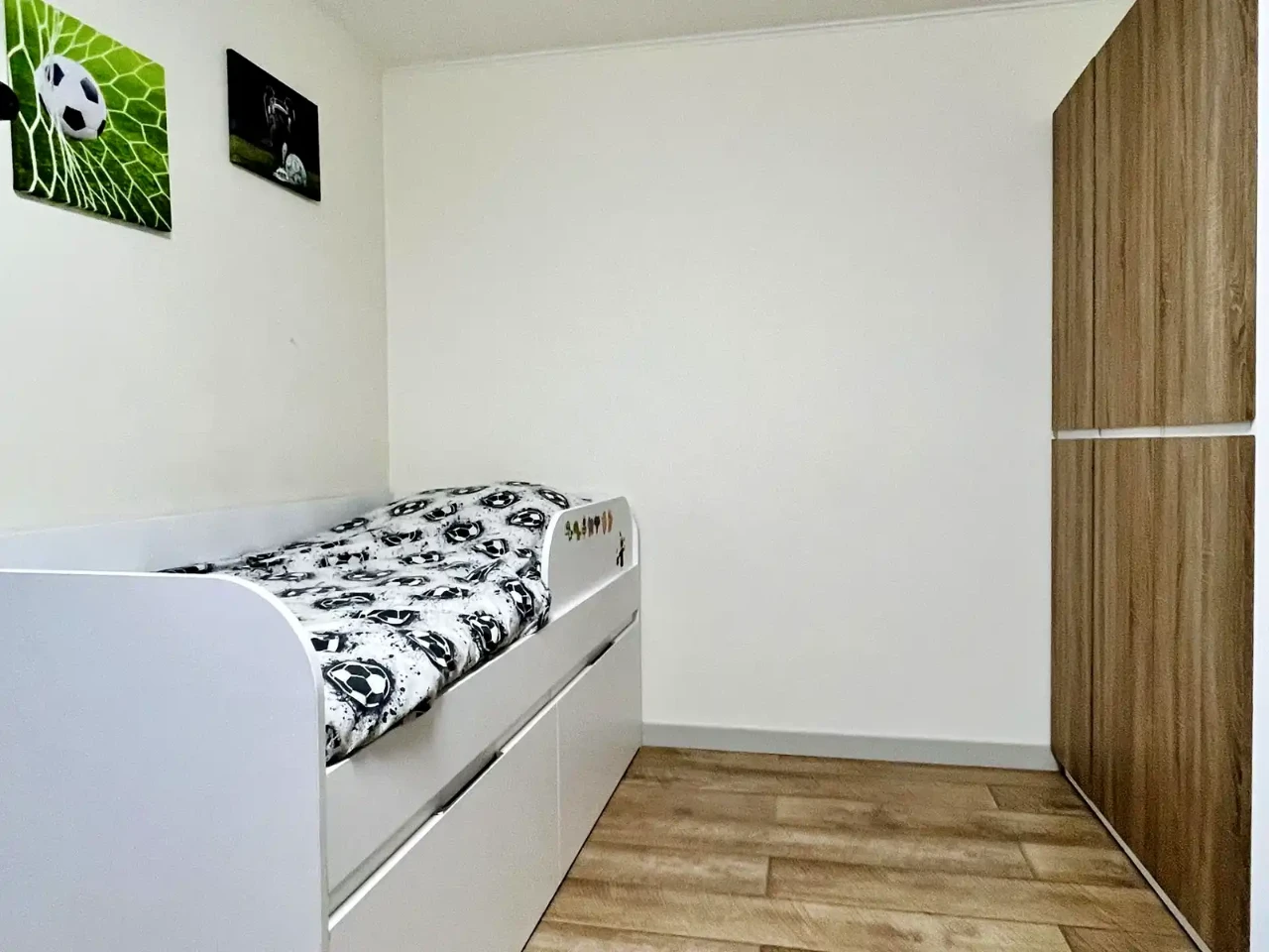 Продаж квартири 3-кімн. 64 м² 8/9 пов.