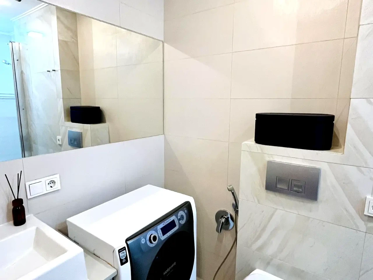 Продаж квартири 3-кімн. 64 м² 8/9 пов.