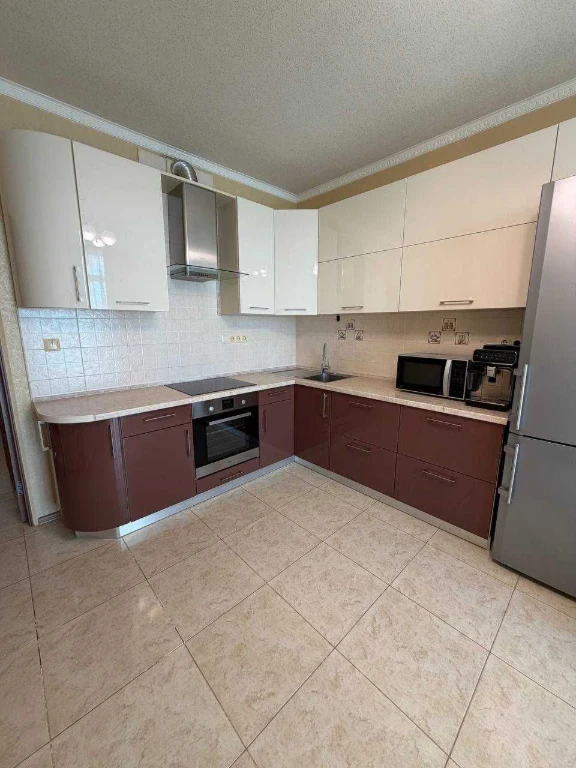 Sale of a 1-bedroom apartment at V. Hetman, 30B/ 54.8 sq.m./