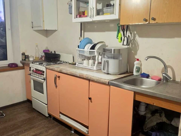 Apartment. Dnipro, Berezinska st.