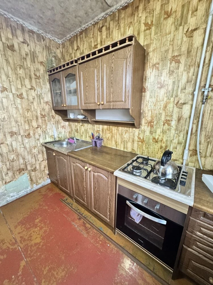 For Sale 2-room apartment with Forest View, 8th of 10 floors, Kam'yantske Left Bank