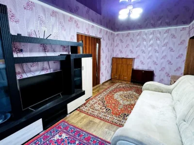 Apartment. Kryvyi Rih, Narvska Street