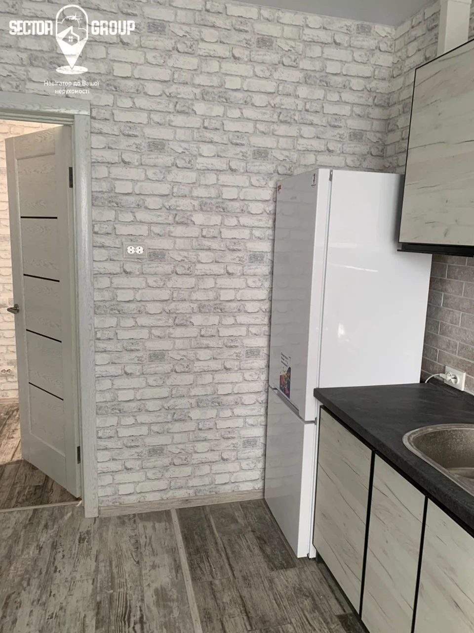 Київський Шлях, 95. Держпрограми. 46 кв.м. з ремонтом.