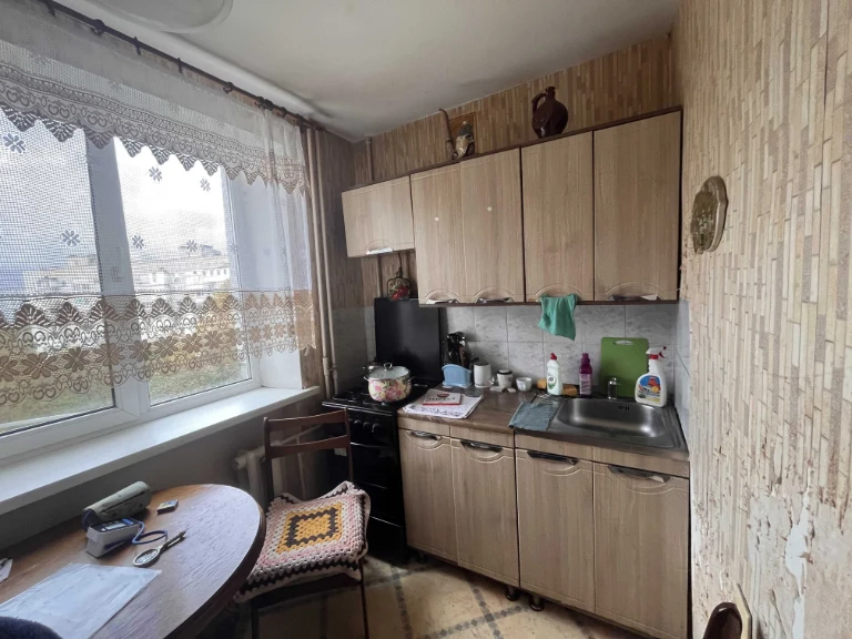 1 apartment in a brick building in the city of Chonomaorsk, NEGOTIABLE!