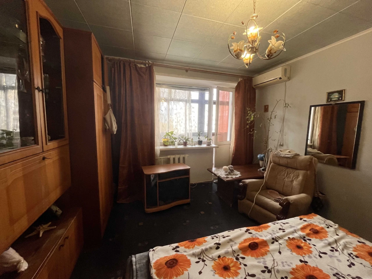 1 apartment in a brick building in the city of Chonomaorsk, NEGOTIABLE!