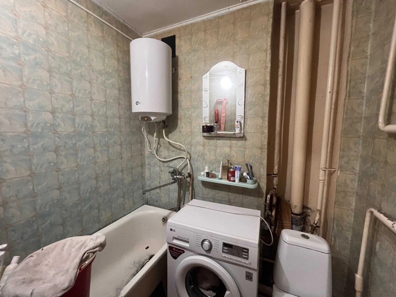 1 apartment in a brick building in the city of Chonomaorsk, NEGOTIABLE!