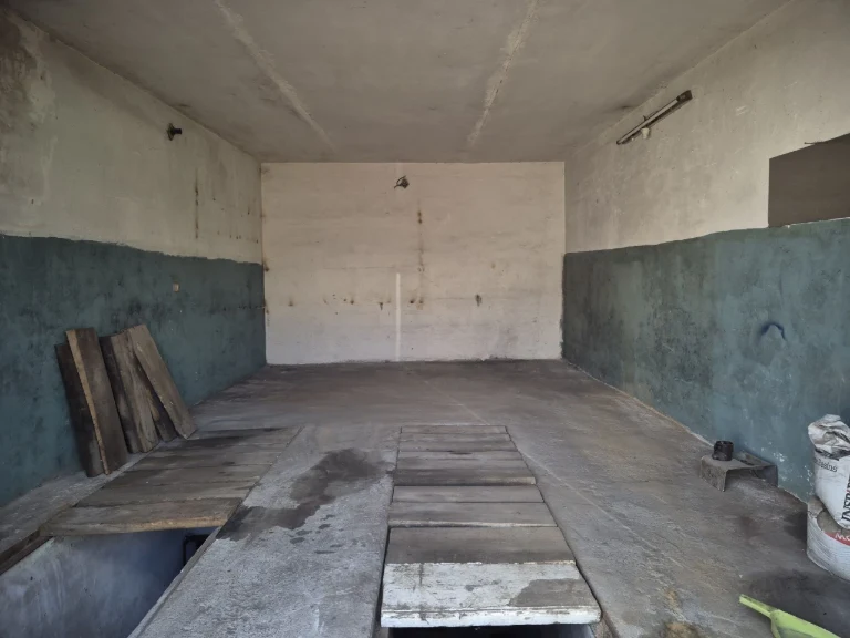For Sale: Brick Garage