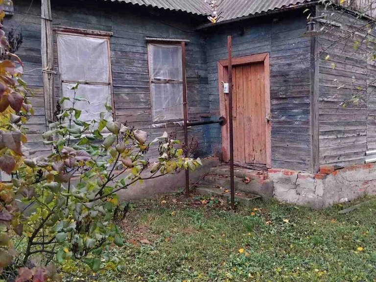 Дом. Люботин, улица Родины Кошиць, 20