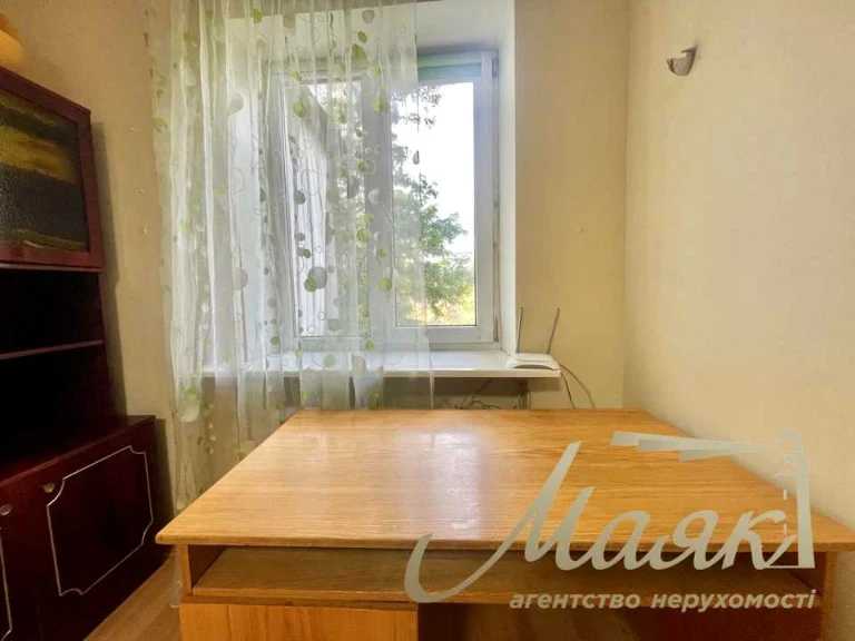 Apartment. Zaporizhzhia, Mykhaila Honcharenka Street