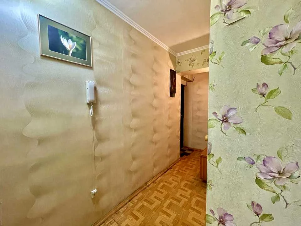 Apartment. Zaporizhzhia, Mykhaila Honcharenka Street