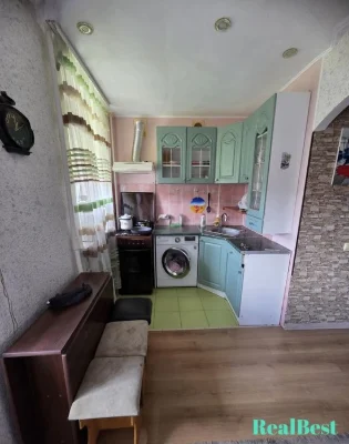 Продаж / Квартира / Г.Безручка, Льонокомбінат, Рівне