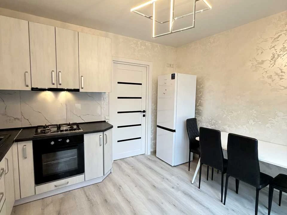 Apartment. Ivano-Frankivsk, Khimikiv st.