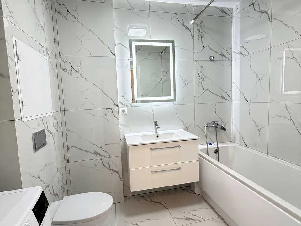 Apartment. Ivano-Frankivsk, Khimikiv st.