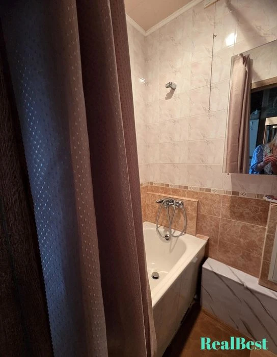 Продаж / Квартира / Г.Безручка, Льонокомбінат, Рівне