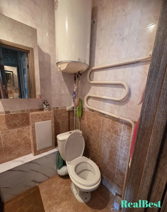 Продаж / Квартира / Г.Безручка, Льонокомбінат, Рівне