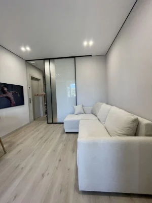1 кім.квартира 54 м² формат 2 кімнатноі  Паркова територія Ц