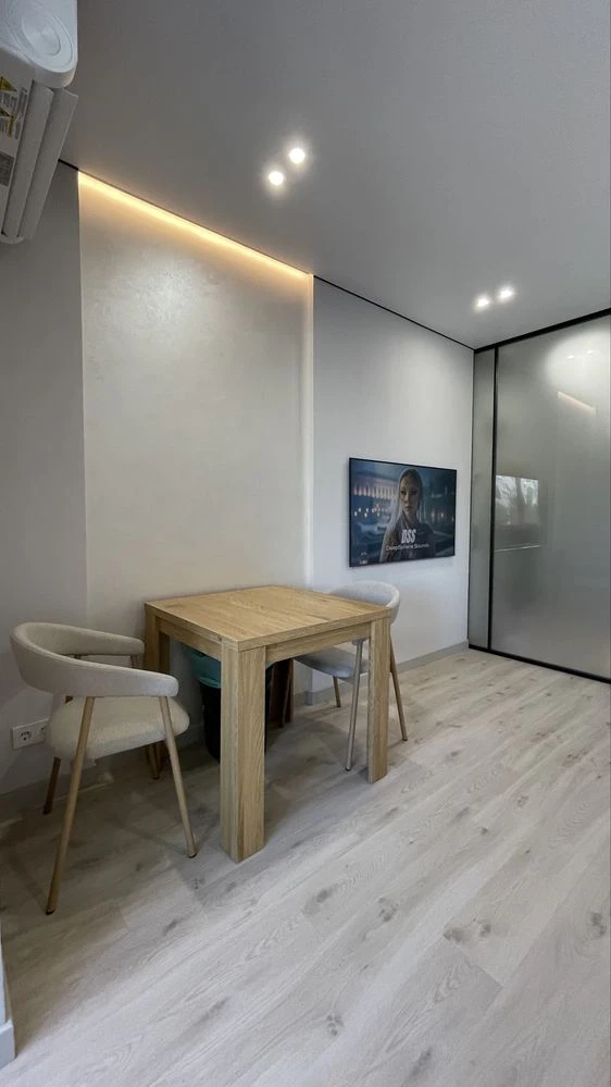 1 кім.квартира 54 м² формат 2 кімнатноі  Паркова територія Ц