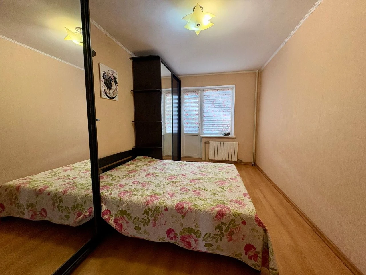 Apartment for Sale: 4 rooms on Prospect Lishpy.