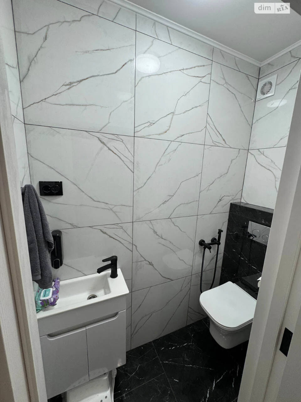 Apartment for Sale - Perotravneve