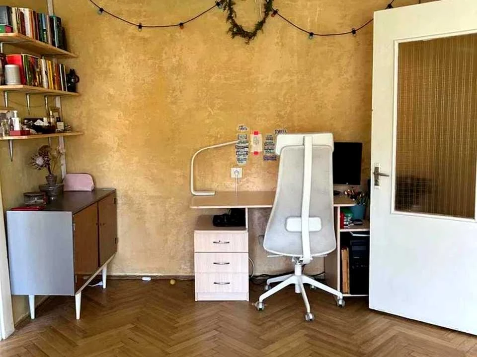 Apartment. Sergyi Korolyova Street, Lviv