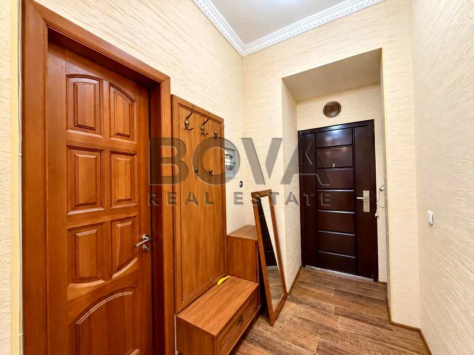 Квартира. Київ, Євгена Коновальця вул.