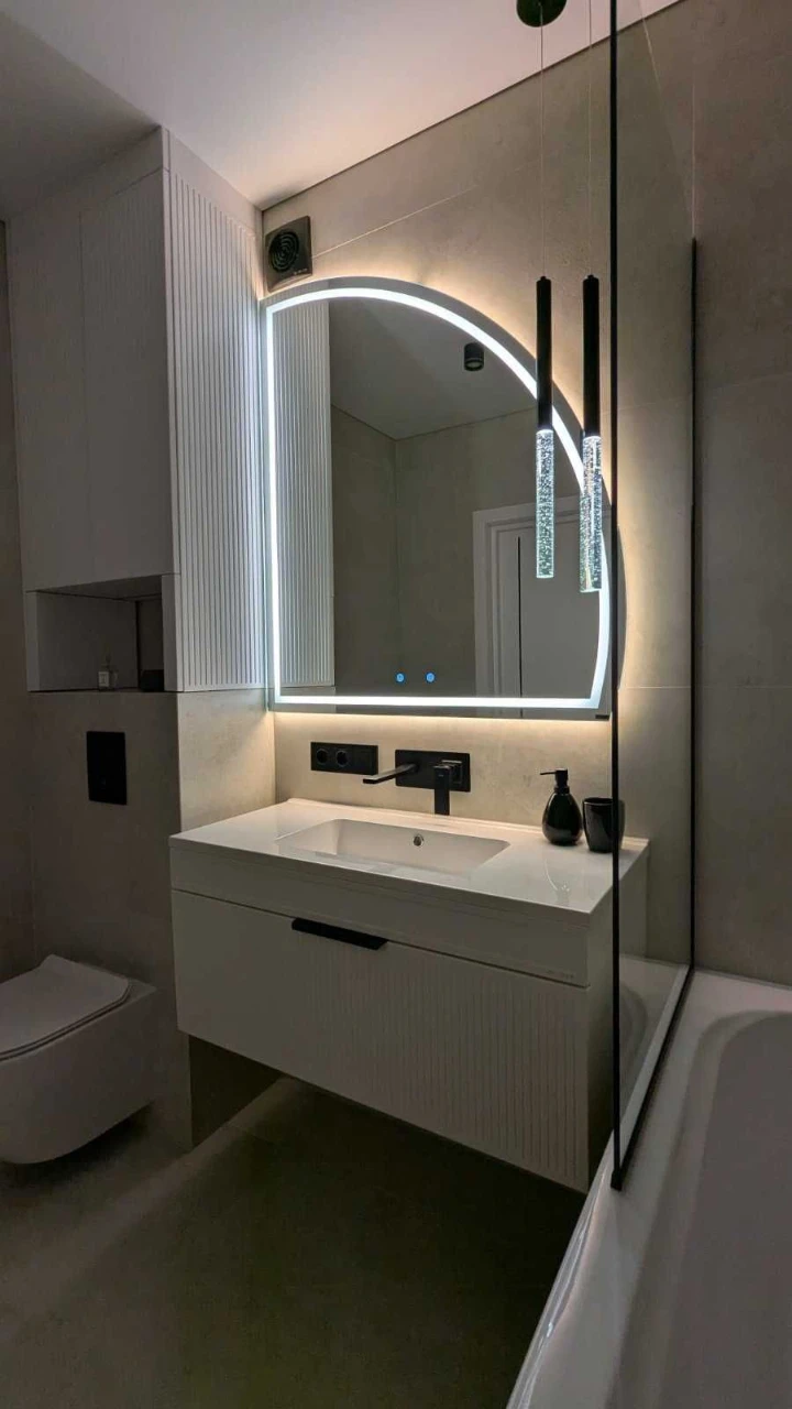 Продаж 2-кімнатна квартира, дизайнерський ремонт, газове опалення