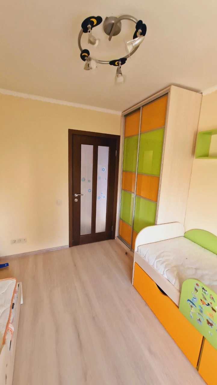 Продам 3-ку в Солом'янськом районе