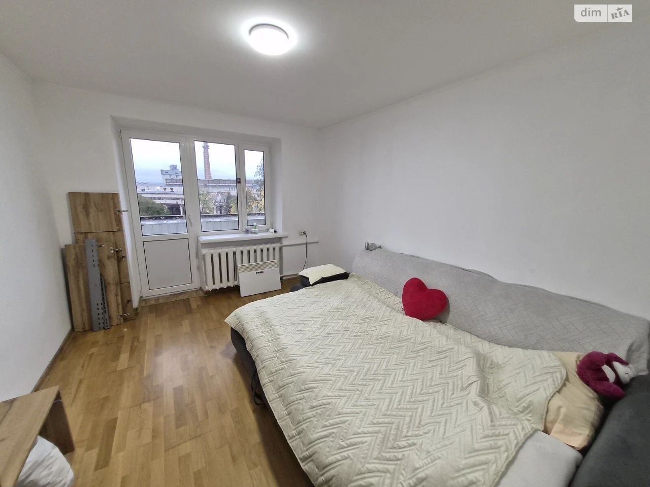 Room for Sale in Canada