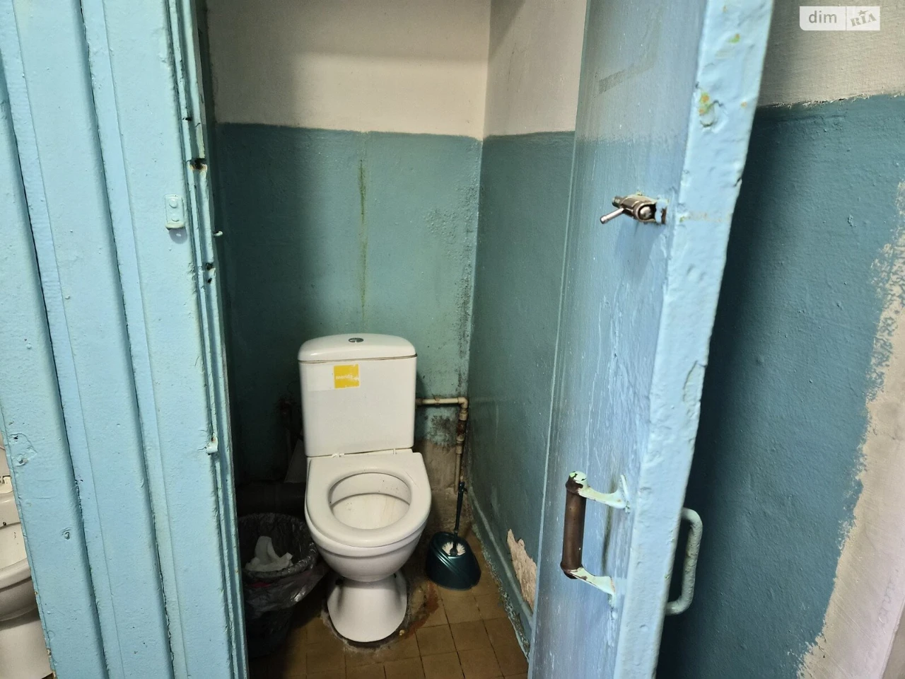 Room for Sale in Canada