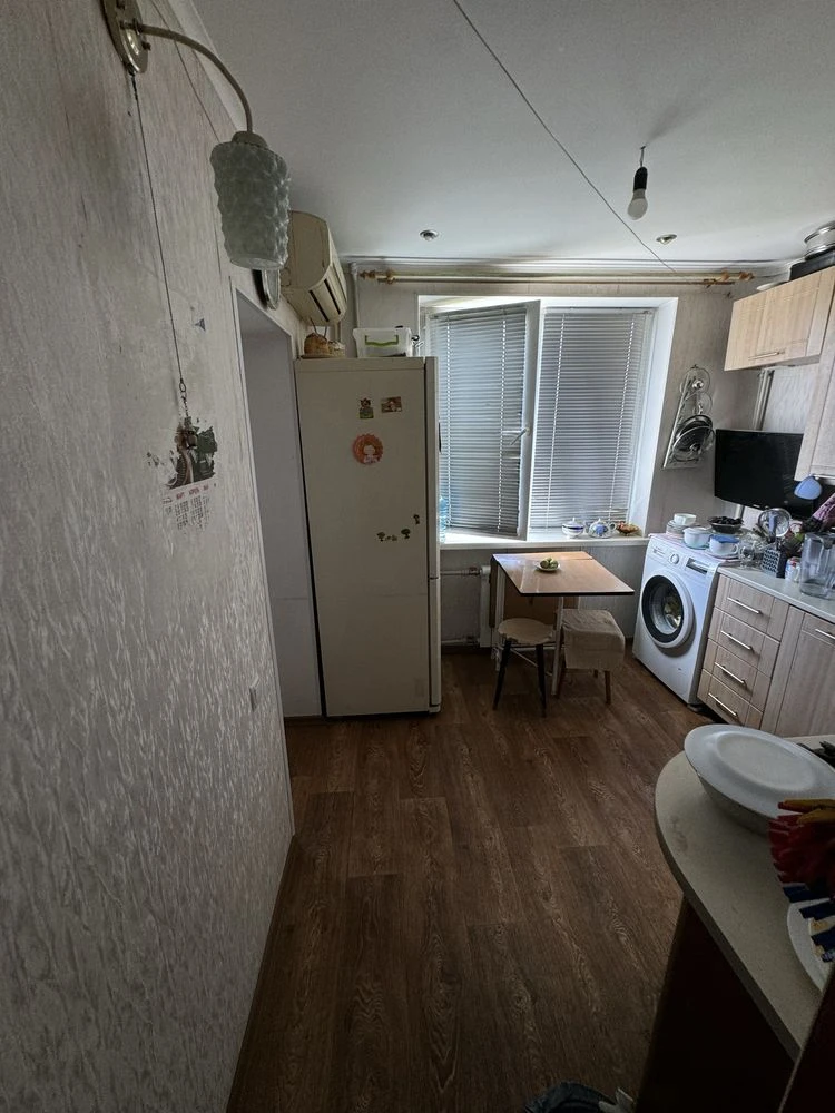 2-bedroom apartment on Heroes of the Dnieper 94, center