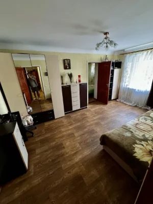 2-bedroom apartment on Heroes of the Dnieper 94, center