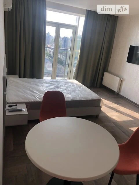 Sale of 1-room apartment 33.9 sq. m on Beresteyskyi Avenue 5V • I