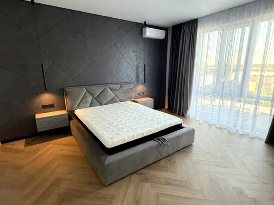 Будинок. Київ, Центральна вулиця