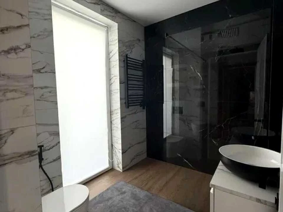 Будинок. Київ, Центральна вулиця