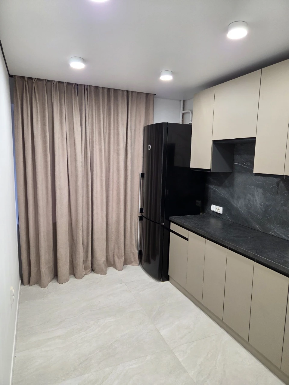 For Sale: 1-bedroom apartment in Zamost!